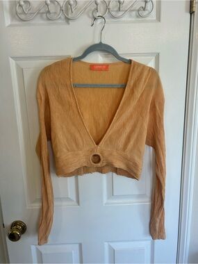 Current Gold Camel V-Neck Cropped Ring-Detail Top Size L